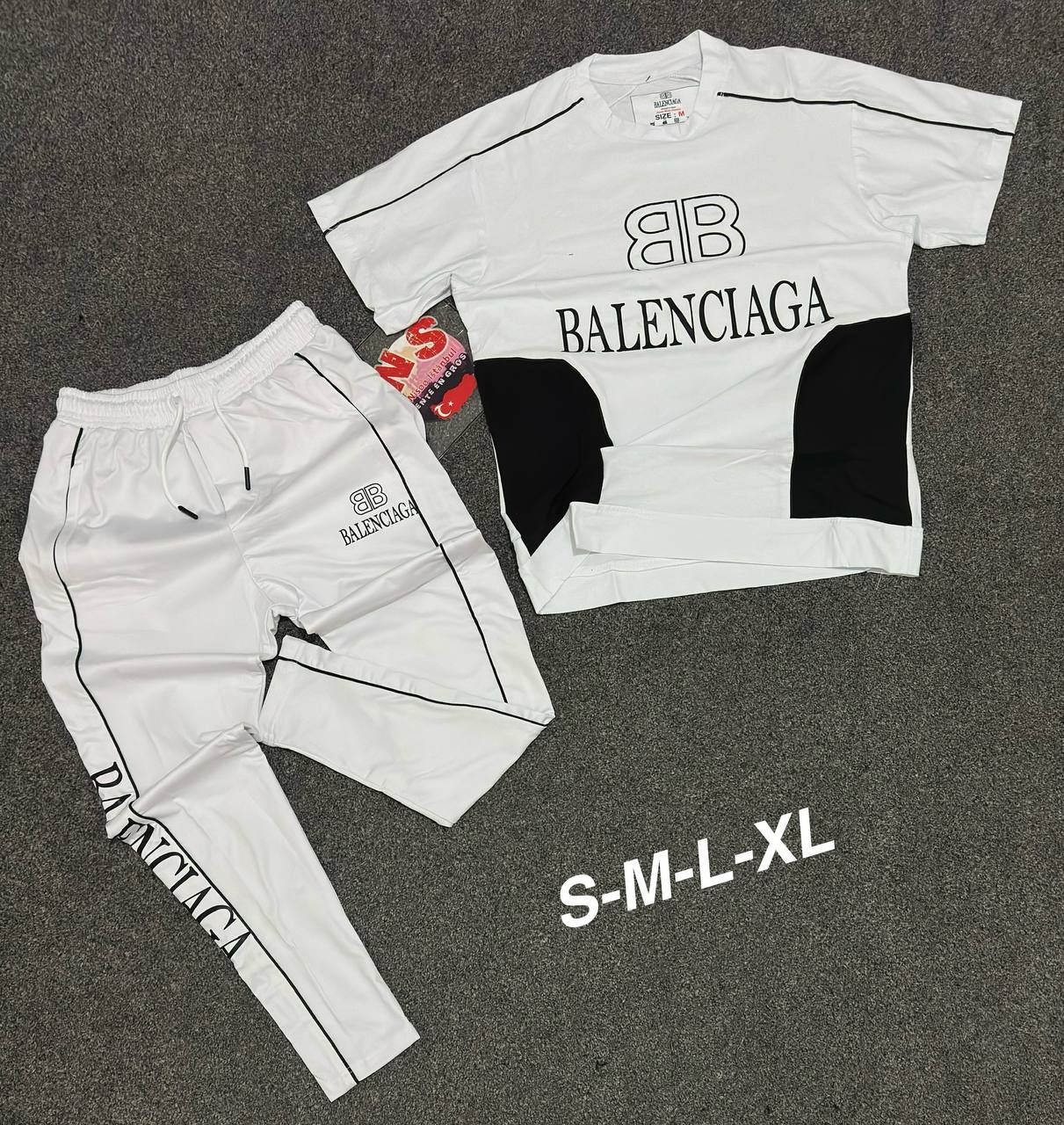 ensemble Balenciaga
