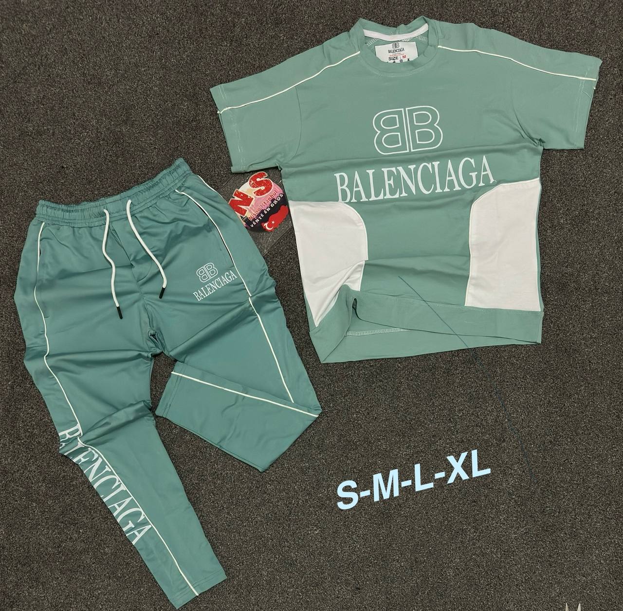 ensemble Balenciaga