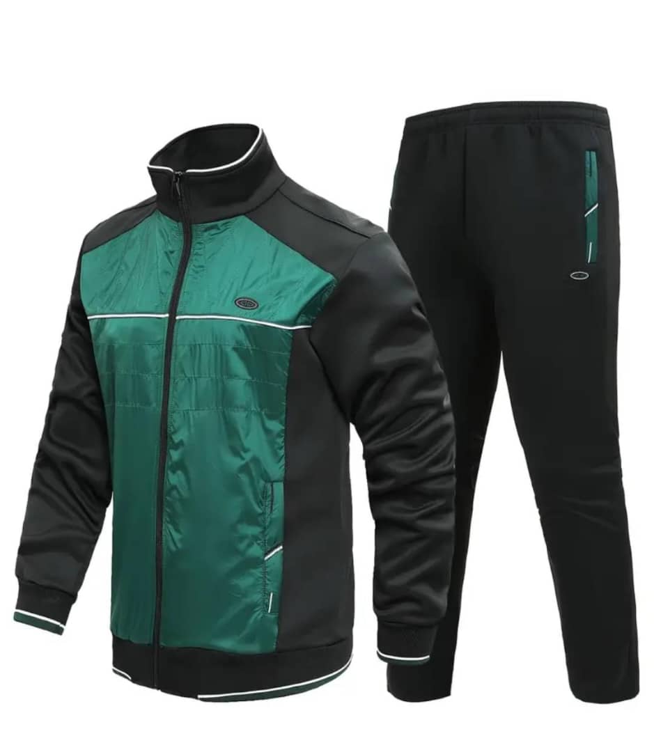 2pcs Tracksuit super good