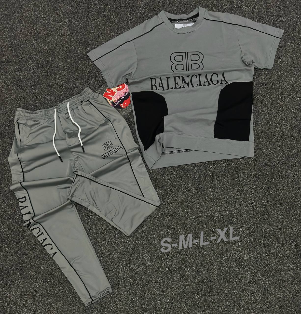 ensemble Balenciaga